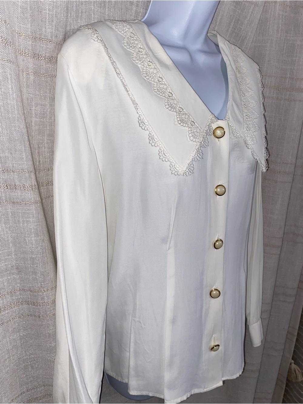 vintage 80s bentley ivory lace statement collar blouse coquette